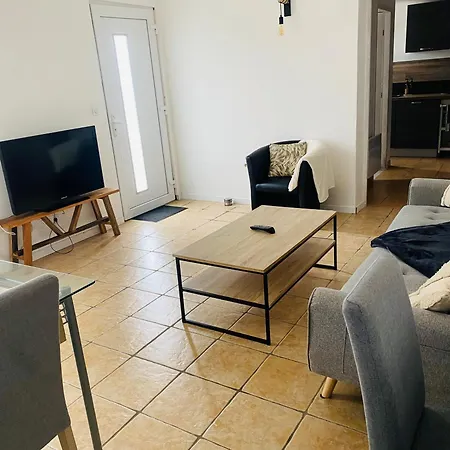 Maison T3 Avec Jardin 아파트 *