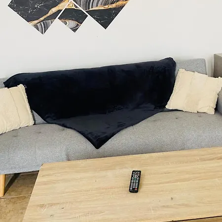 Апартаменты Maison T3 Avec Jardin Нарбонна